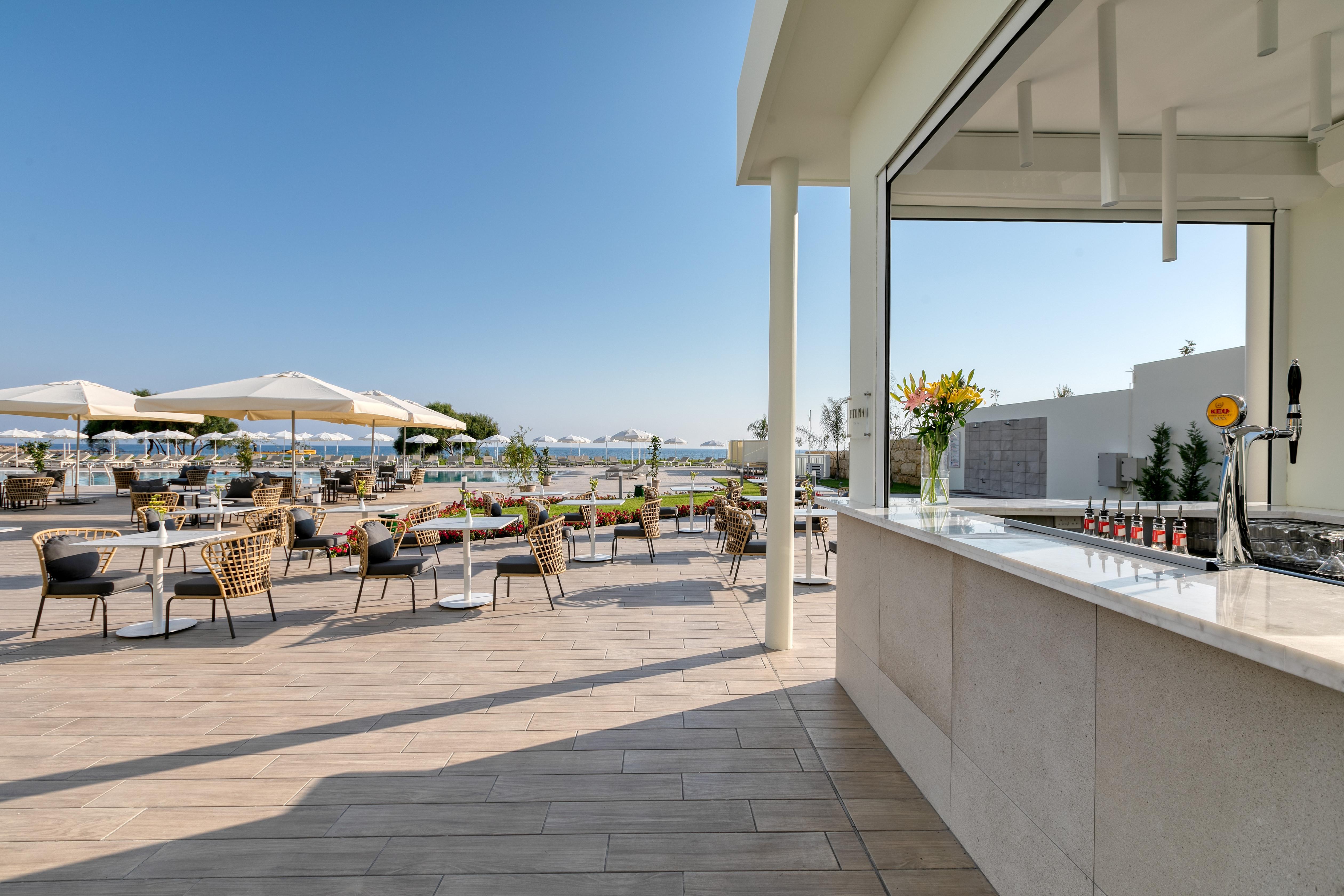 Ivi Mare - Designed For Adults By Louis Hotels Geroskipou المظهر الخارجي الصورة The rooftop bar